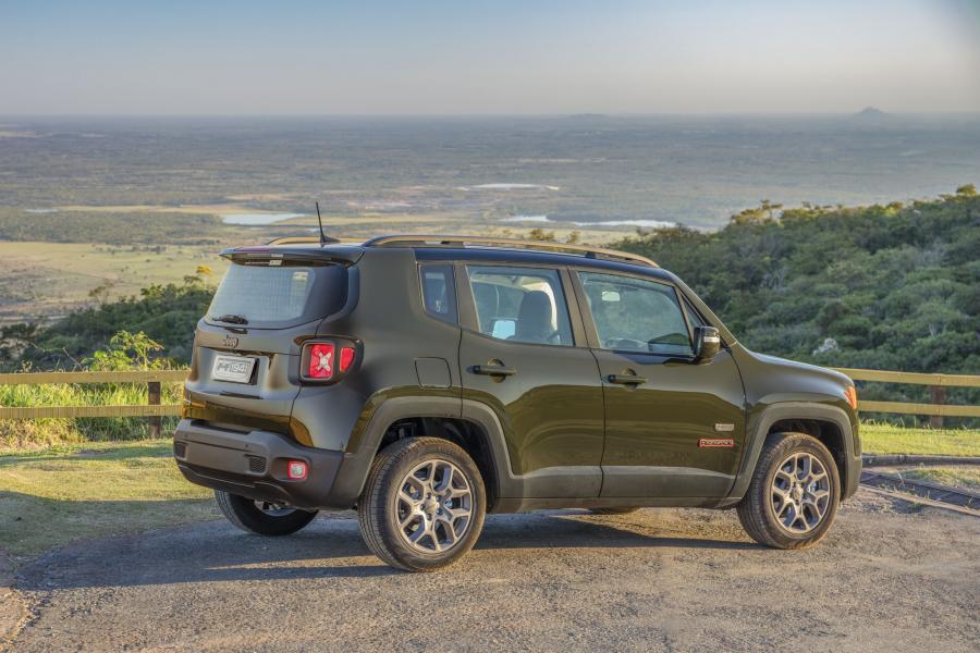  Jeep Renegade 75th Anniversary 2016 года  (BR) (фото 6 из 13)